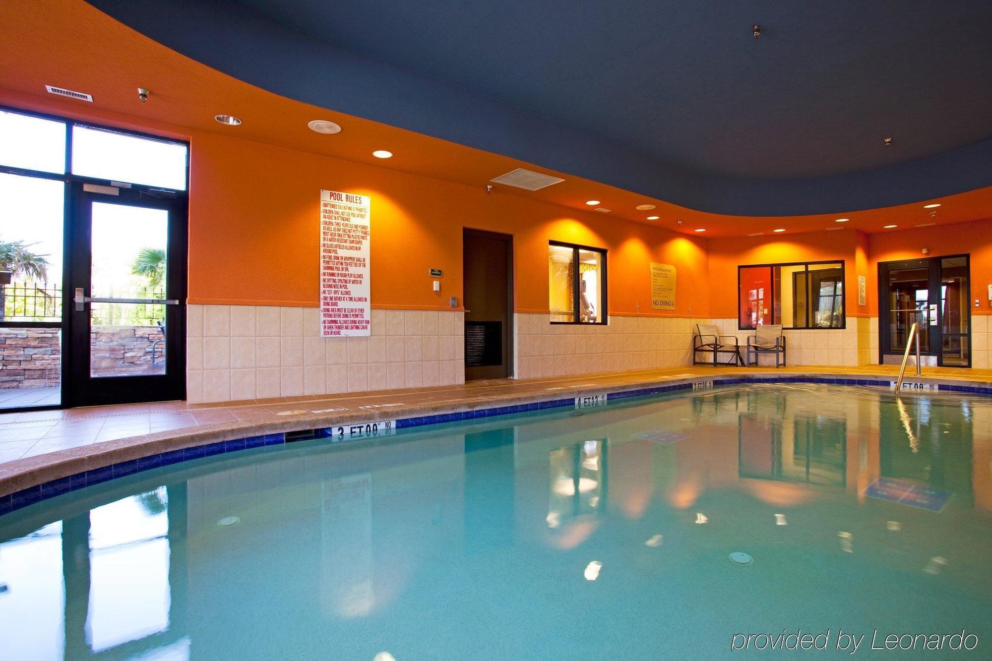 Holiday Inn Hotel & Suites Stockbridge-Atlanta I-75 By Ihg Ngoại thất bức ảnh