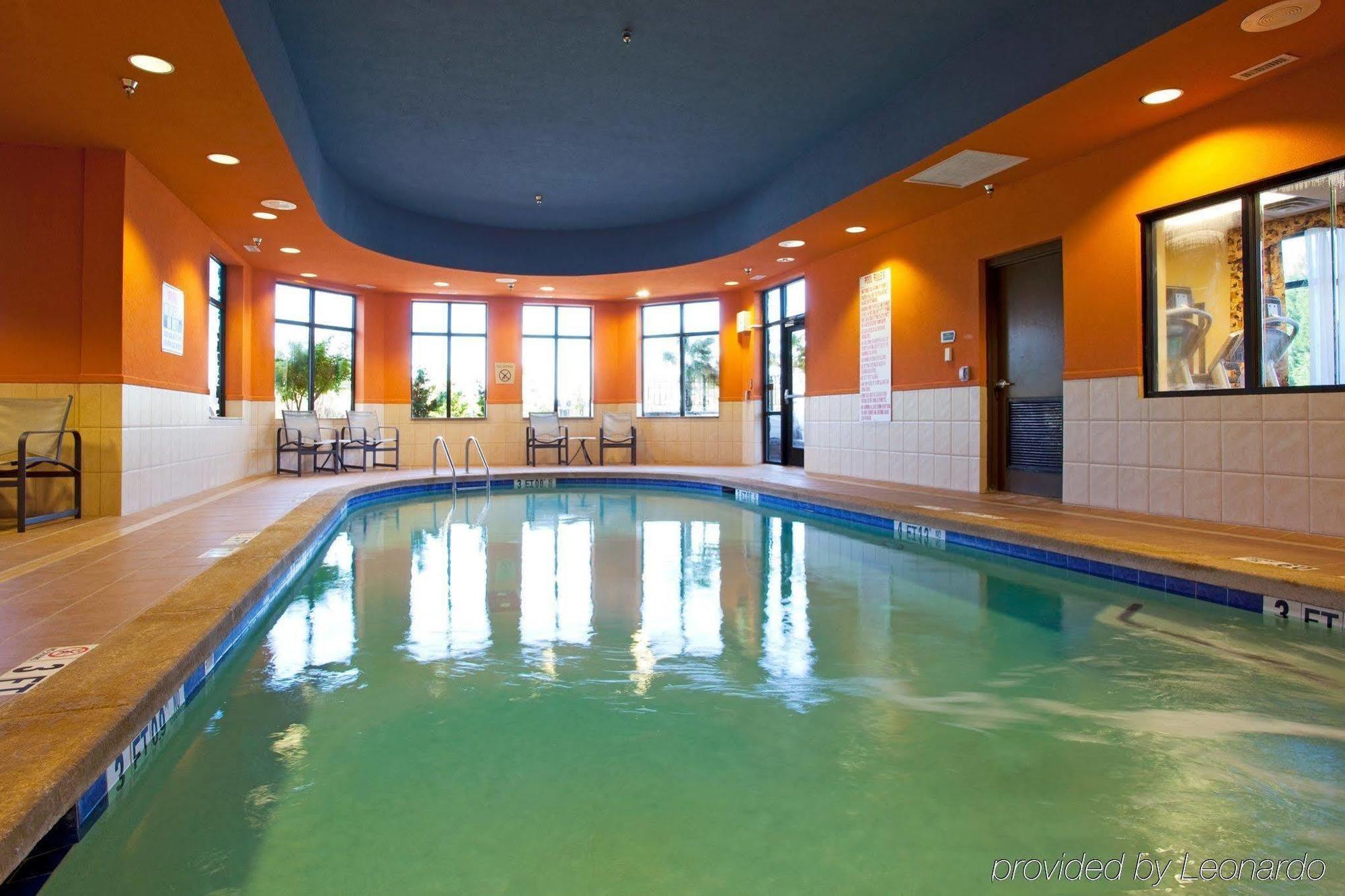 Holiday Inn Hotel & Suites Stockbridge-Atlanta I-75 By Ihg Ngoại thất bức ảnh
